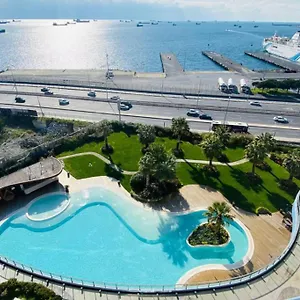 https://lux-2-room-suite-apartment-with-seaview-in-center-istanbul.istanbul-turkeyhotels.com